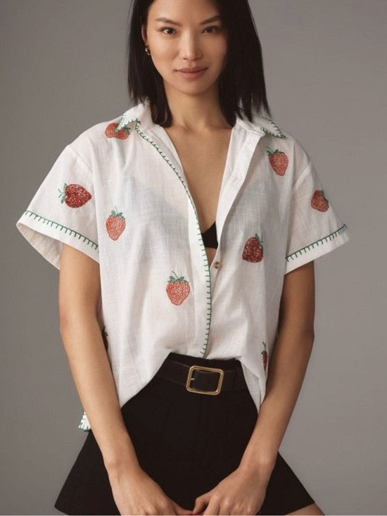 Maeve Tops - Maeve Summer Strawberry Embroidered Blouse Shirt Size Large Anthropologie
